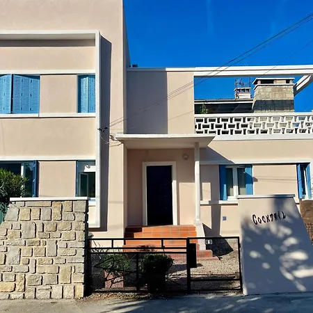 65 M2, 200m De La Plage, Parking, Avec Mise A Disposition D'1 Paddle Et D'1 Surf * Les Lecques