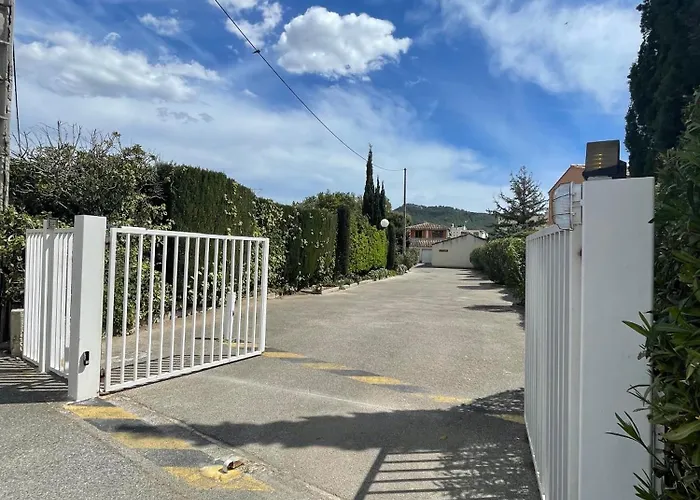 شقة 65 M2, 200m De La Plage, Parking, Avec Mise A Disposition D'1 Paddle Et D'1 Surf *